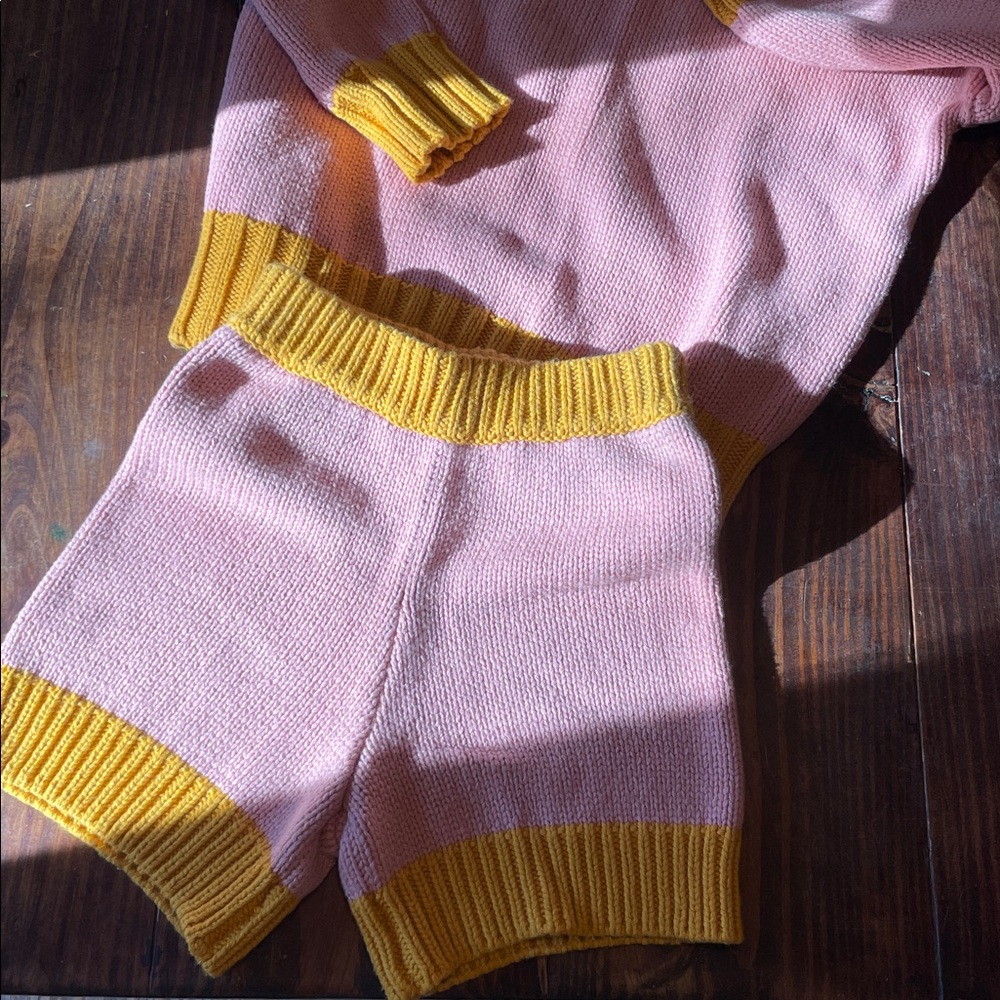Blanca Chambord Sweater Shorts Set XS/S - Picture 8 of 9
